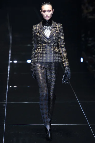 Look 23